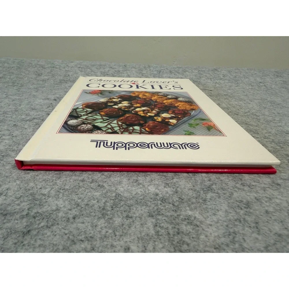 1993 Tupperware Chocolate Lover's Cookies cookbook - Hardcover